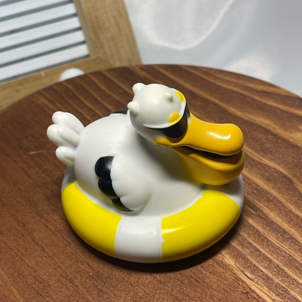 Step2 Cool Pelican Water Table Toy Figure with Sunglasses & Fish – 2021